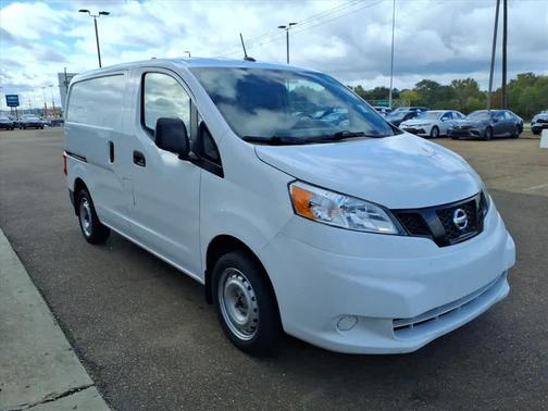 2021 Nissan NV200 S