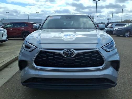 2022 Toyota Highlander L