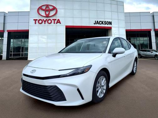 Ice Cap 2025 Toyota Camry LE