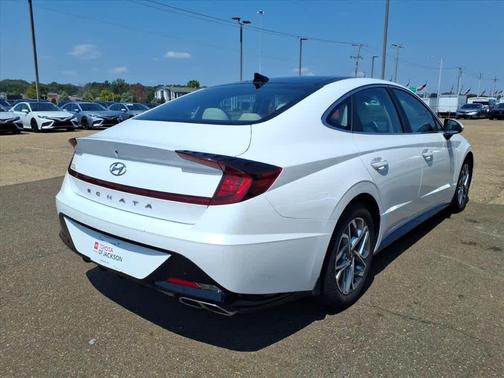 2022 Hyundai SONATA SEL