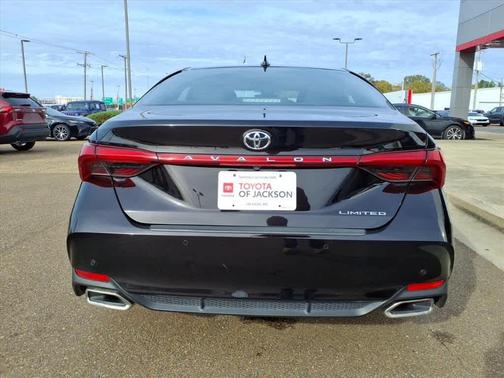 2022 Toyota Avalon Limited