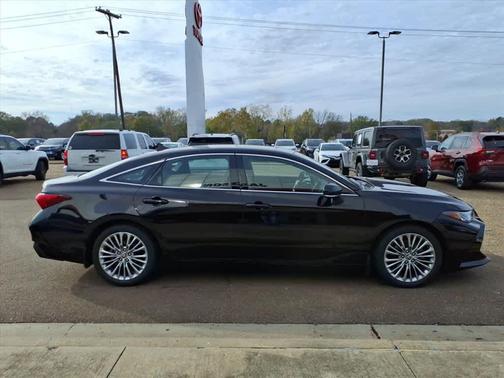 2022 Toyota Avalon Limited