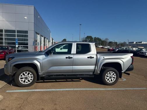 2024 Toyota Tacoma SR
