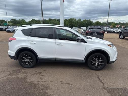 2016 Toyota RAV4 SE