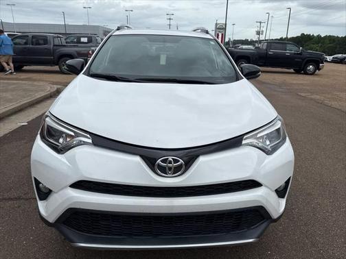 2016 Toyota RAV4 SE