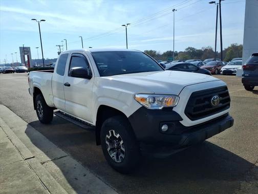 2020 Toyota Tacoma SR