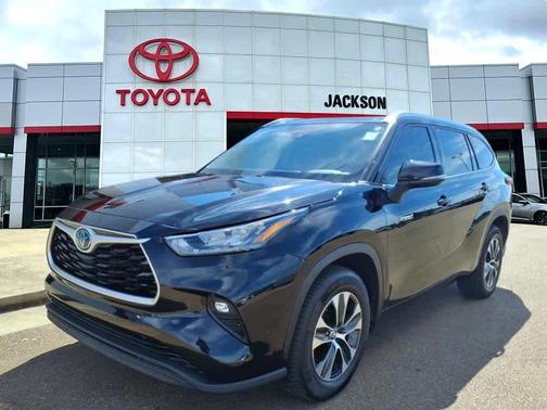 2020 Toyota Highlander Hybrid XLE