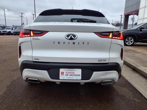 2023 INFINITI QX55 LUXE