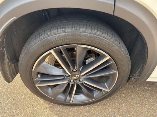 2023 INFINITI QX55 LUXE