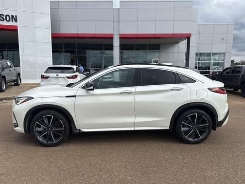 2023 INFINITI QX55 LUXE