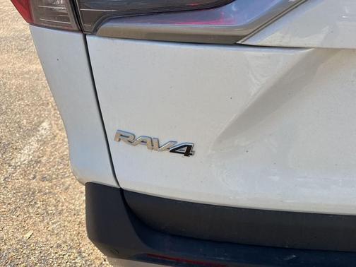 Wind Chill Pearl 2024 Toyota RAV4 Hybrid Limited
