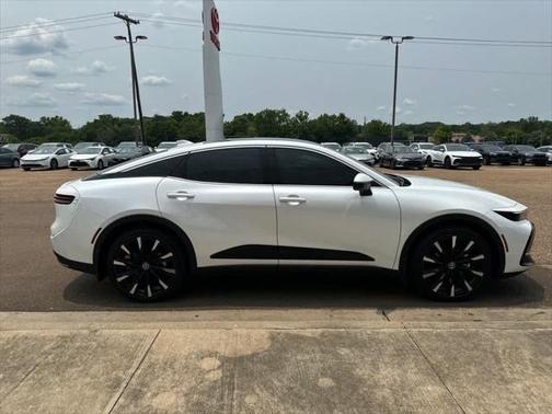 2025 Toyota Crown Platinum