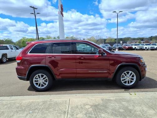 2018 Jeep Grand Cherokee Laredo E