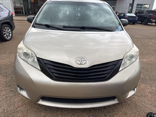 2016 Toyota Sienna L