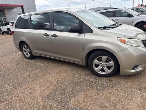 2016 Toyota Sienna L
