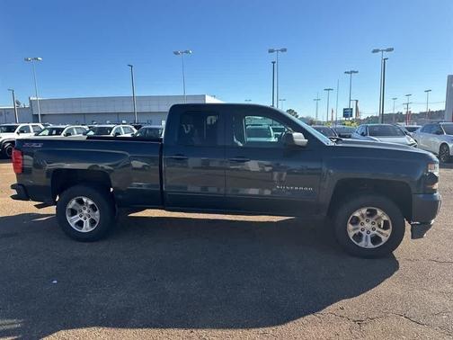 2017 Chevrolet Silverado 1500 2LT