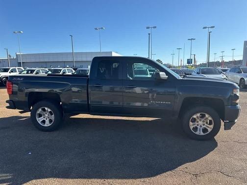 2017 Chevrolet Silverado 1500 2LT