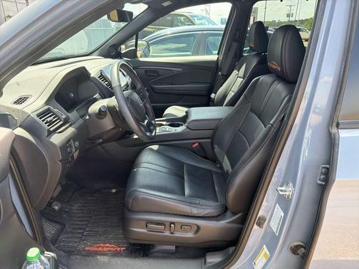 Sonic Gray Pearl 2024 Honda Passport AWD TrailSport