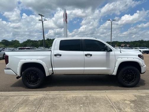 2015 Toyota Tundra SR5