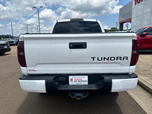 2015 Toyota Tundra SR5