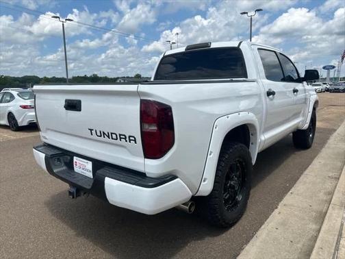 2015 Toyota Tundra SR5