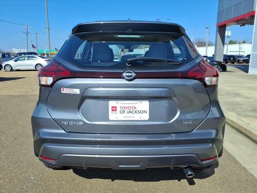 2024 Nissan Kicks SR