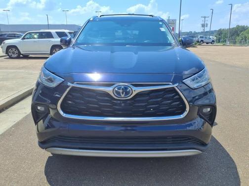 2020 Toyota Highlander Hybrid Platinum