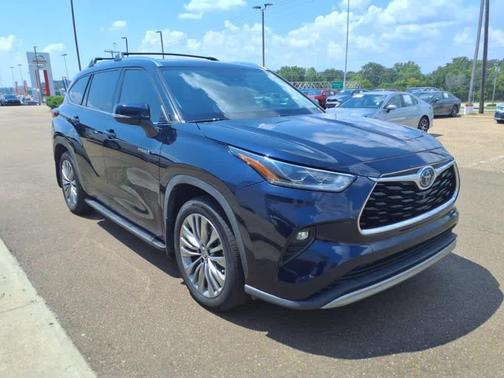 2020 Toyota Highlander Hybrid Platinum
