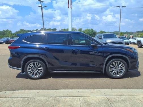 2020 Toyota Highlander Hybrid Platinum