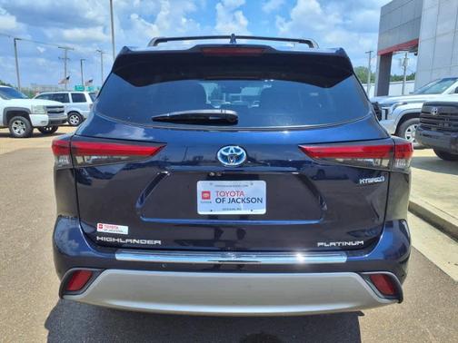 2020 Toyota Highlander Hybrid Platinum