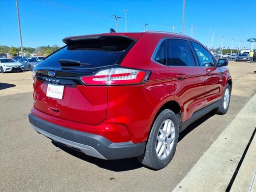 2021 Ford Edge SEL
