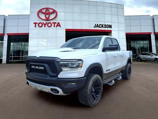 Bright White Clearcoat 2019 RAM 1500 Rebel