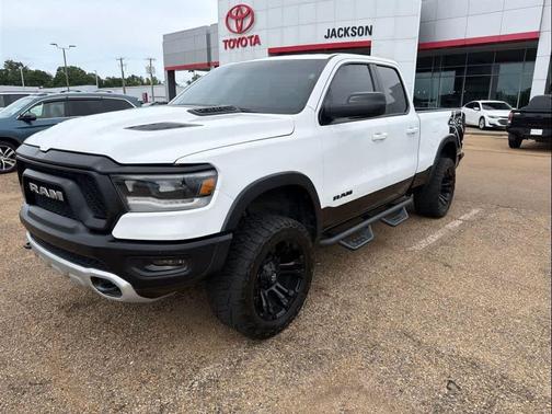 Bright White Clearcoat 2019 RAM 1500 Rebel