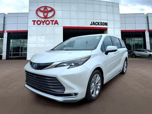 Wind Chill Pearl 2024 Toyota Sienna Platinum