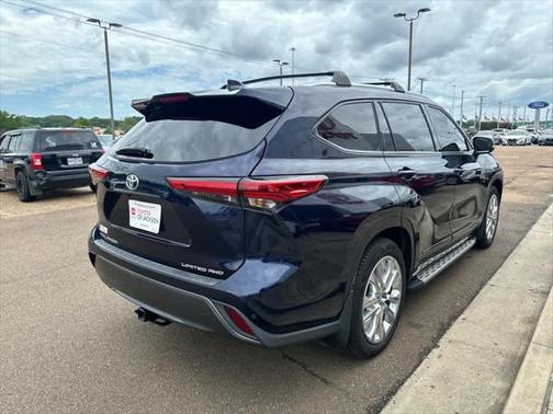 2022 Toyota Highlander Limited