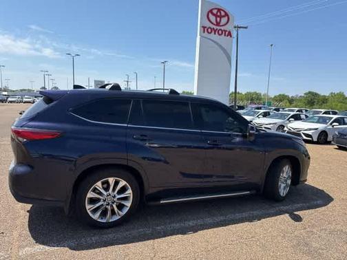 2022 Toyota Highlander Limited