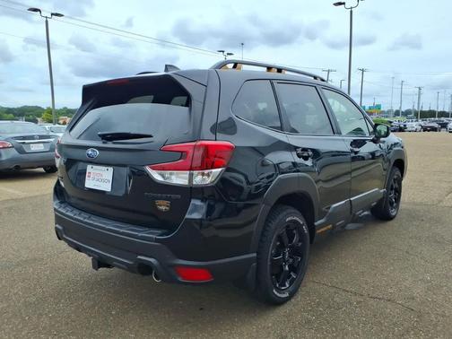 Crystal Black Silica 2025 Subaru Forester Wilderness