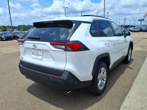 Super White 2021 Toyota RAV4 XLE