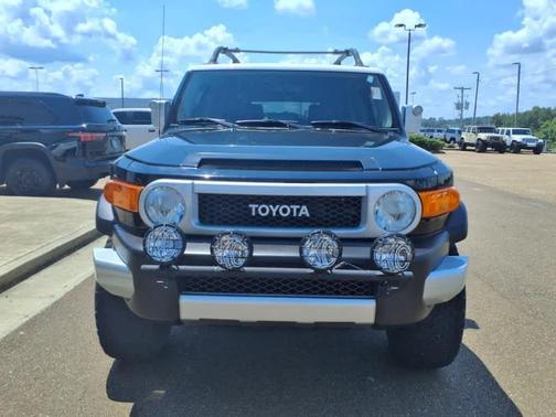 2014 Toyota FJ Cruiser Base