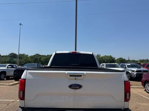 STAR WHITE METALLIC TRI-COAT 2020 Ford F-150 Lariat