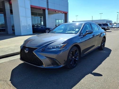 2022 Lexus ES 300h F SPORT