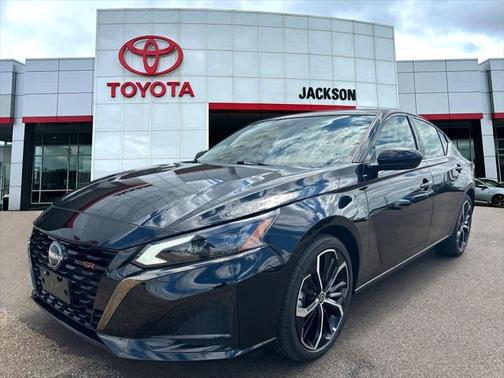 2024 Nissan Altima SR FWD