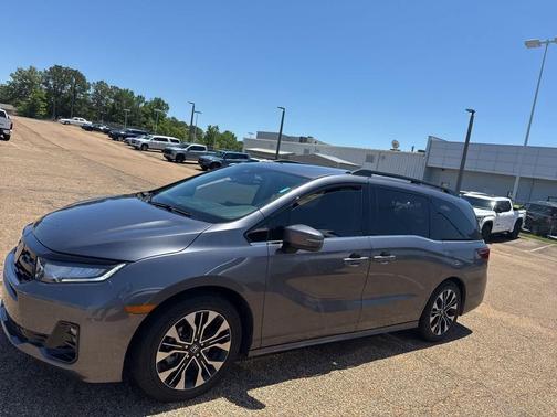 Modern Steel Metallic 2025 Honda Odyssey Elite