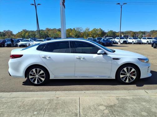 2016 Kia Optima SXL Turbo
