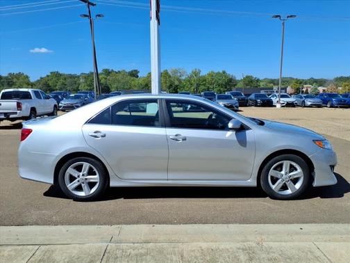 2013 Toyota Camry SE