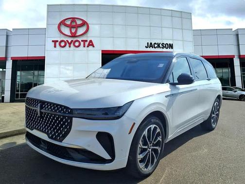 2024 Lincoln Nautilus Reserve