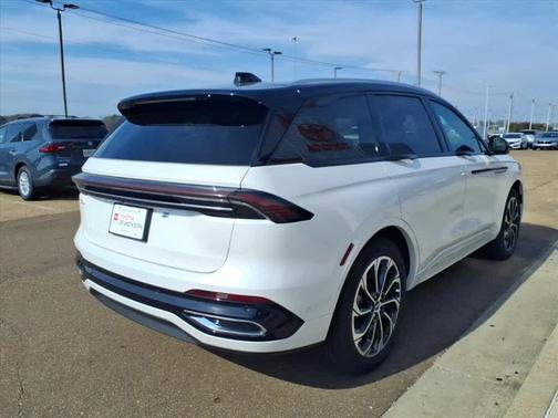 2024 Lincoln Nautilus Reserve