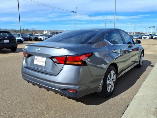 2023 Nissan Altima S FWD