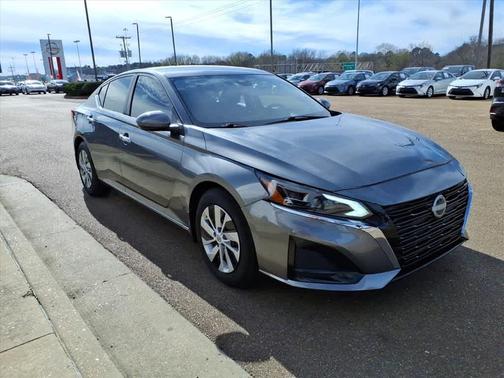 2023 Nissan Altima S FWD