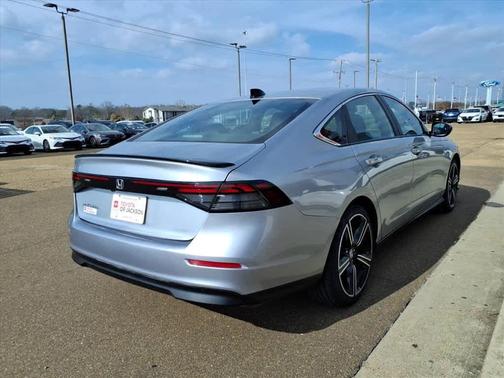 2023 Honda Accord Hybrid Base